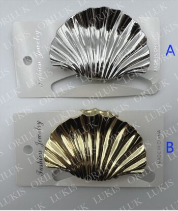 Broches